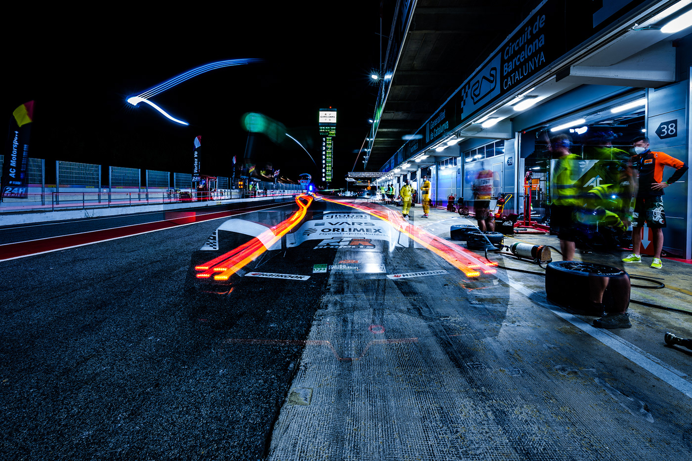 sports photography photographer Photography  Motorsport Panning photography motion blur light night