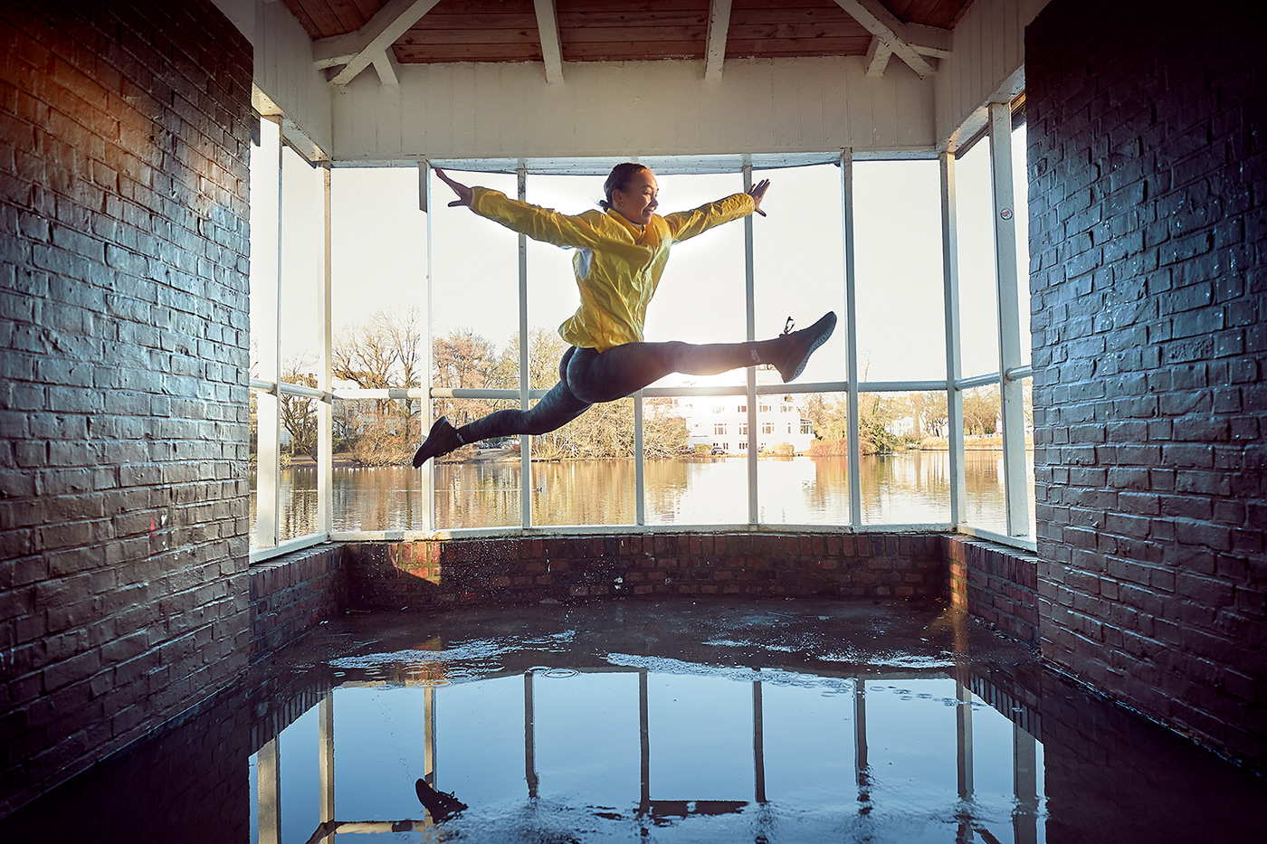 Acrobatic action athlete Calisthenics DANCE   fitness functional jump sport stunt
