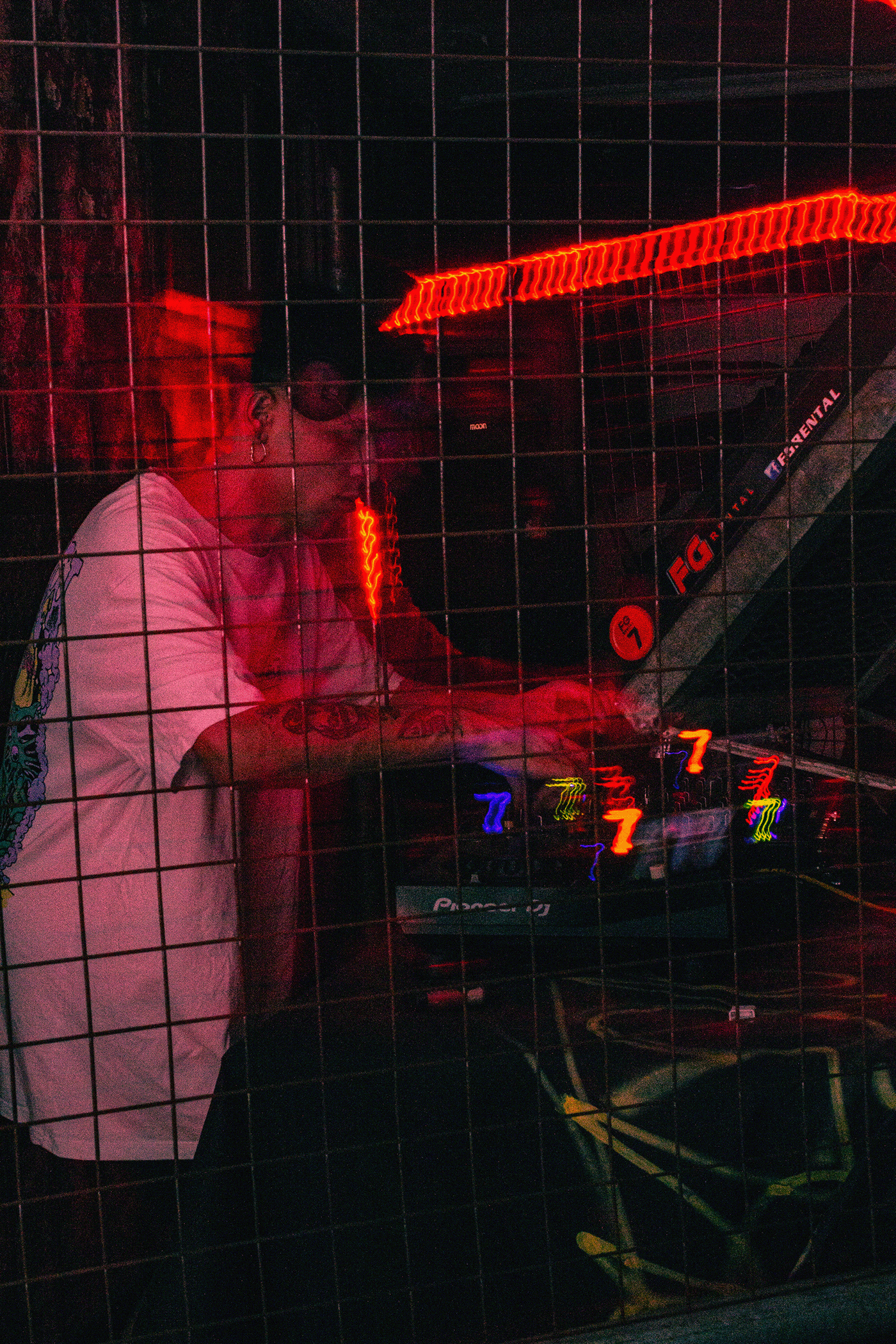 club nightclub Photography  lightroom techno 90s style music party
