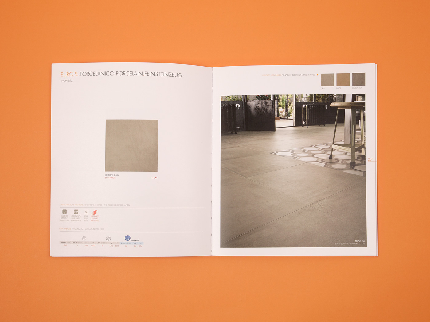 Cevisama diseño gráfico naranja ceramica editorial Stand 3D interirismo