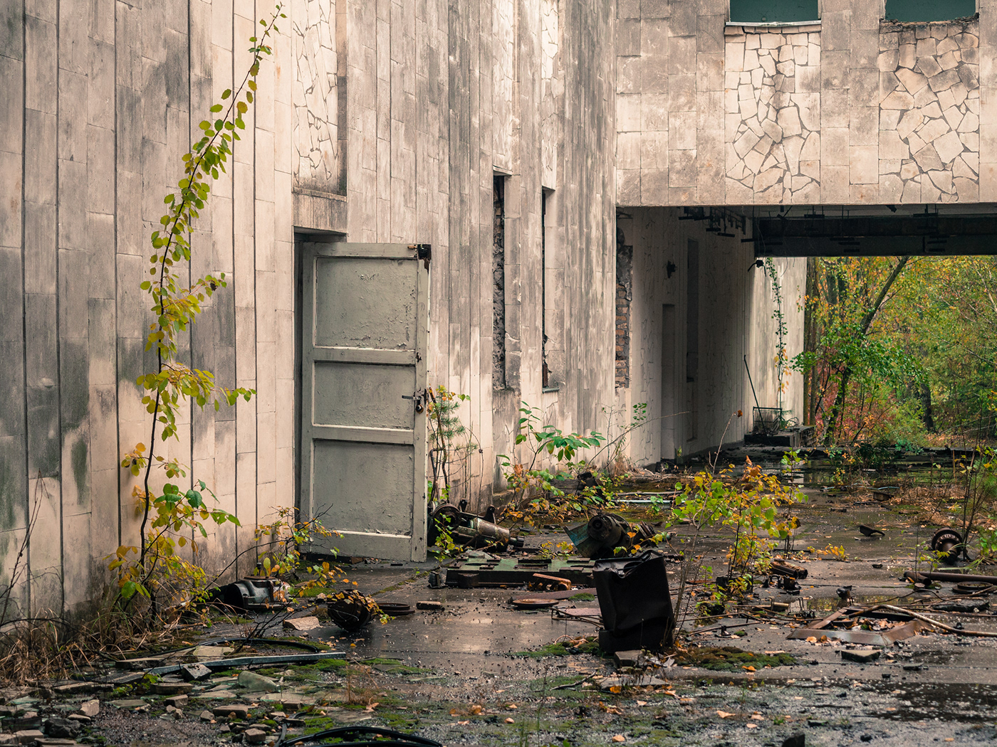 urbex ukraine chernobyl urban exploration abandoned pripyat tours