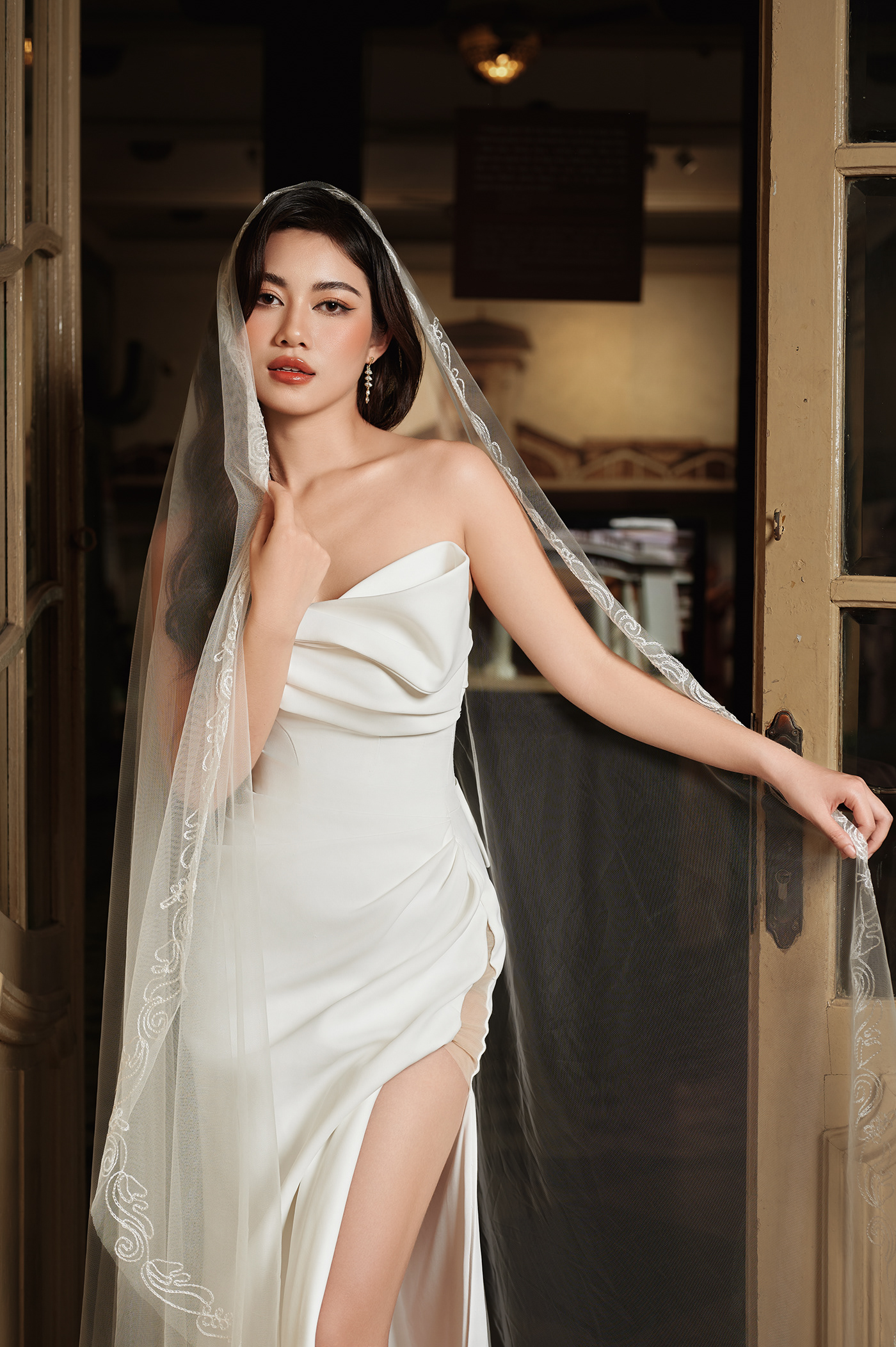 WEDDING DRESS bride Photography  Fashion  photoshoot stylist model Weddings weddingideas pose ideas
