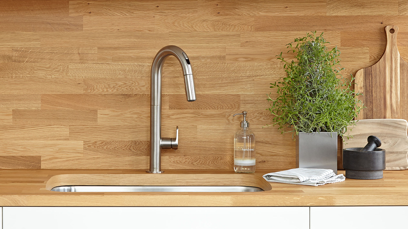 Faucet kitchen electronic touchless American Standard