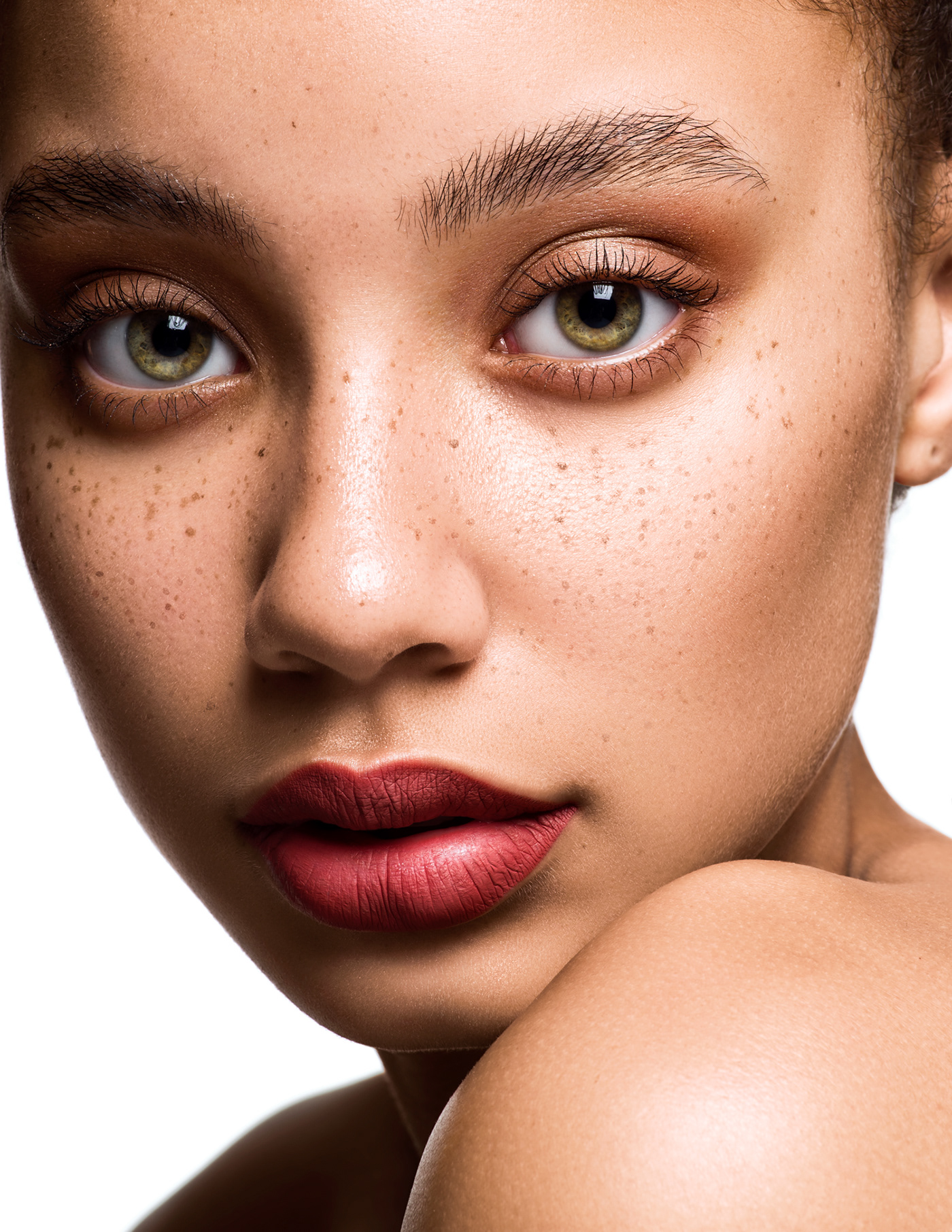 beauty model macro makeup freckles studio retouch lighting