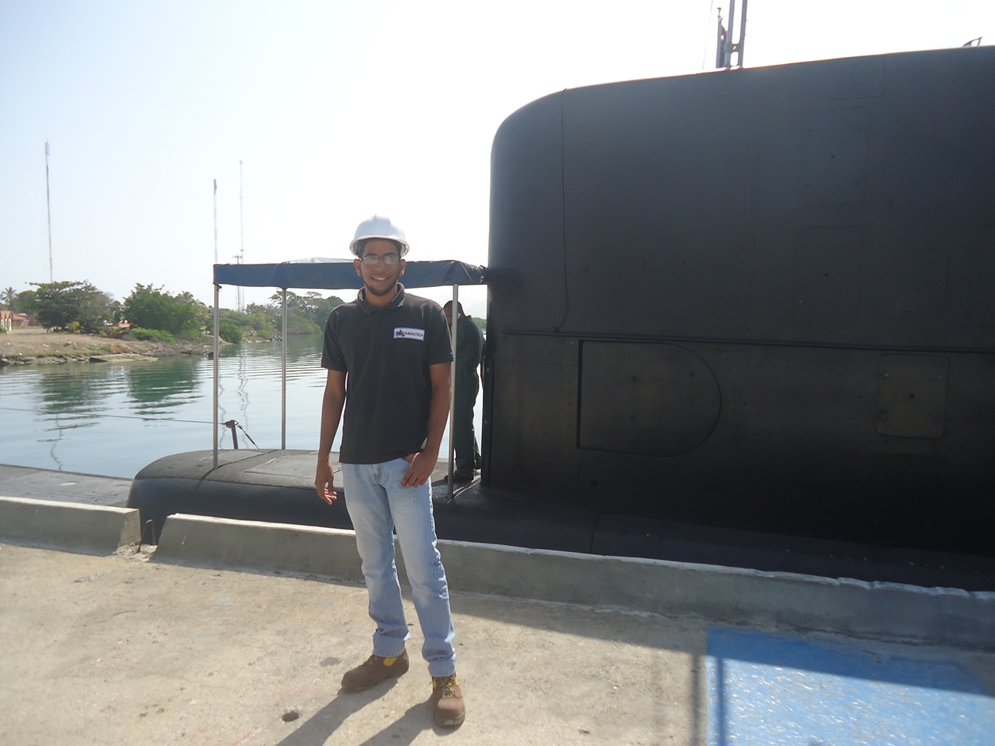 ingeniería proyecto submarino electricidad OBRA obreros