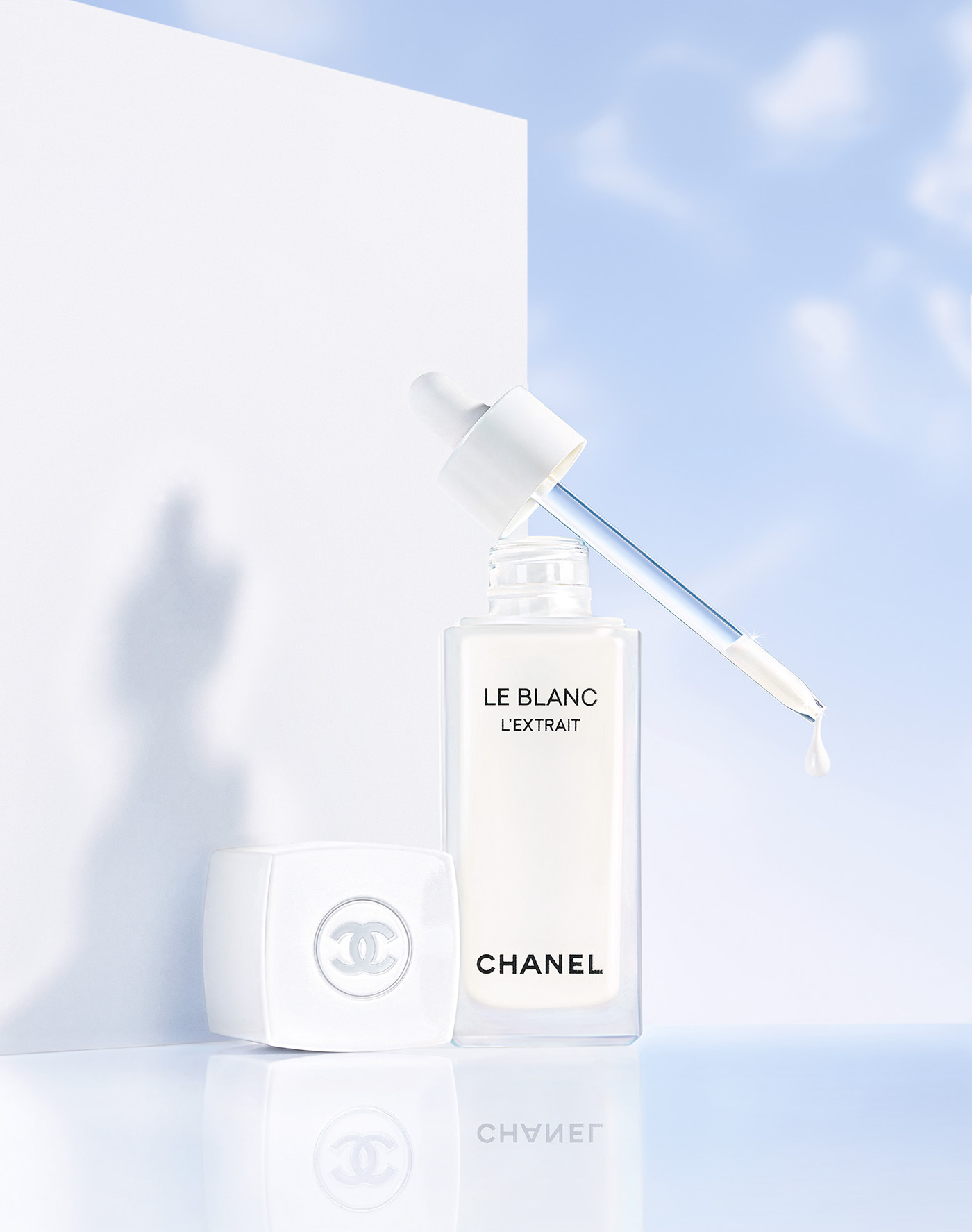 Art+Commerce on X: Chanel Beauty, Le Blanc. Photography: Sølve