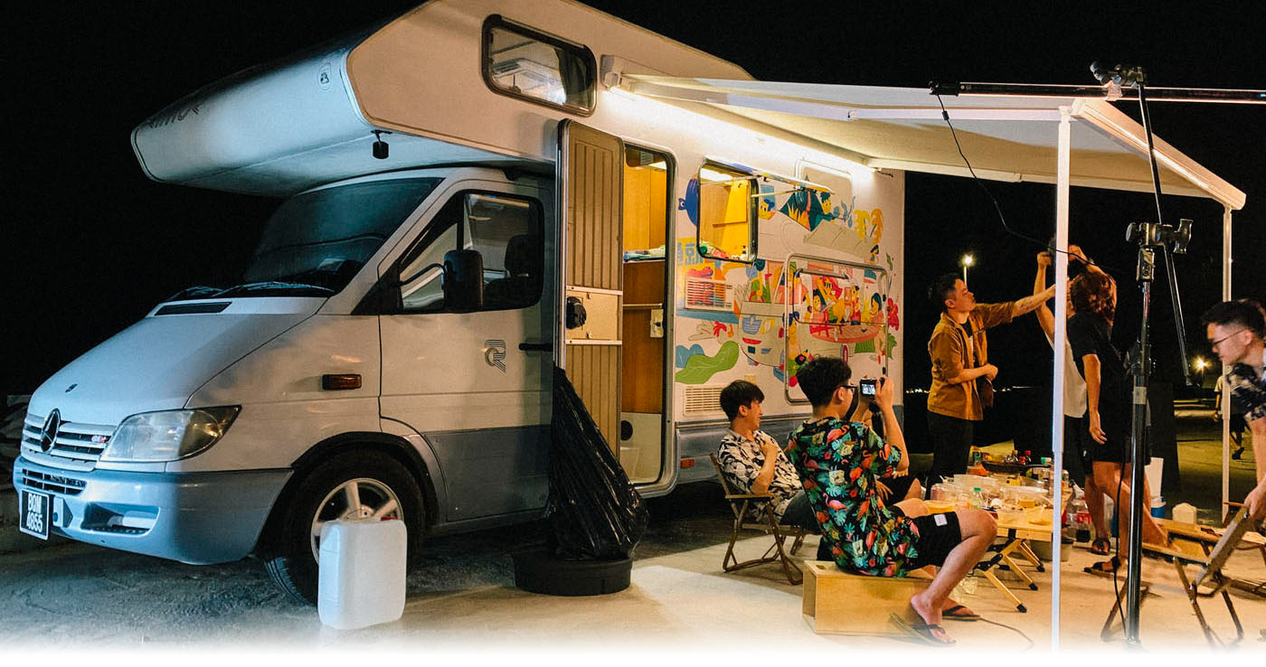 branding  camper cocktail MOVING Outdoor Show Travel Van Vehicle Wrap
