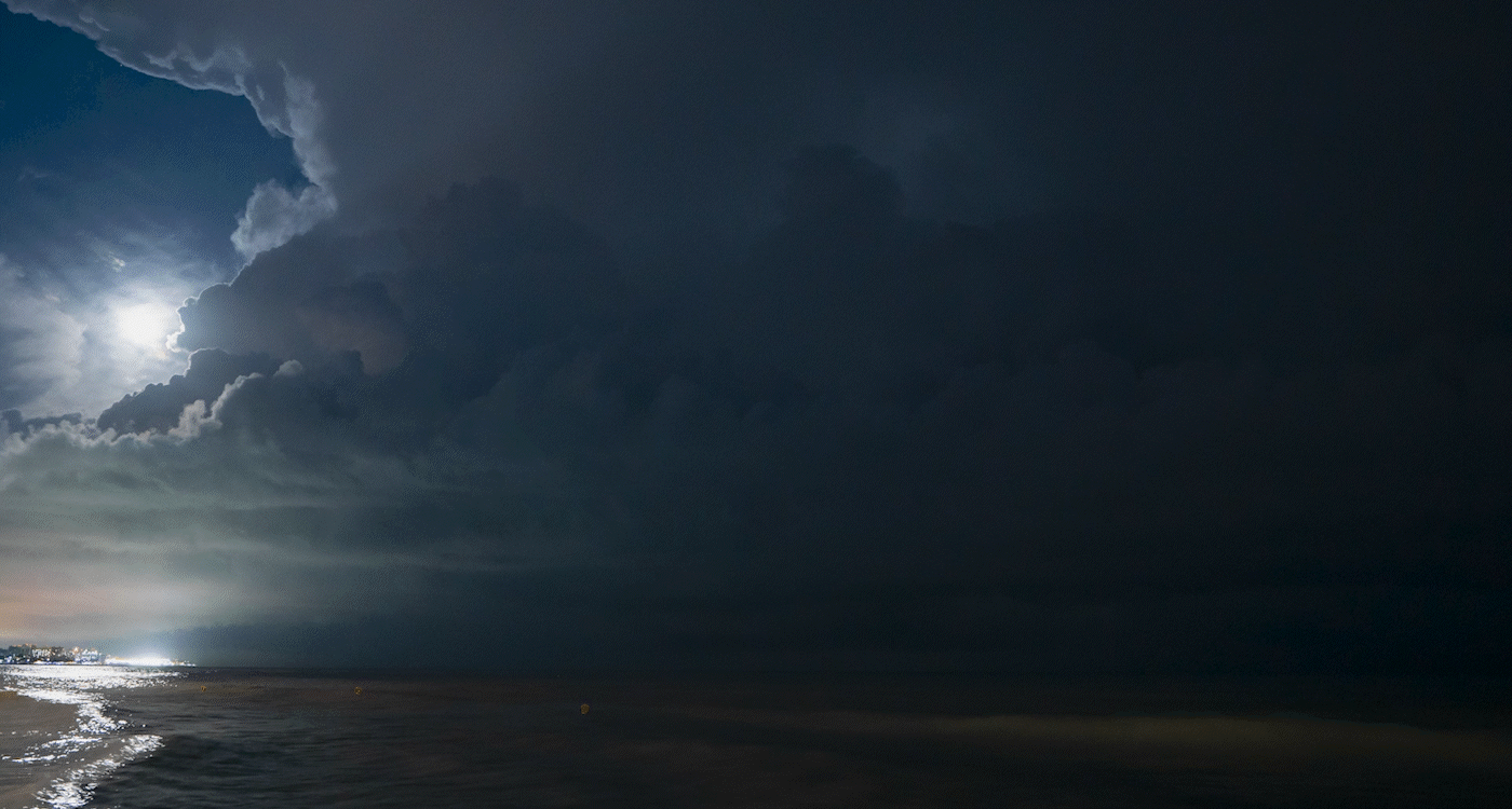Beautiful clooud electricity Hayao Miyazaki laputa lightning Magic   night sea thunderstorm