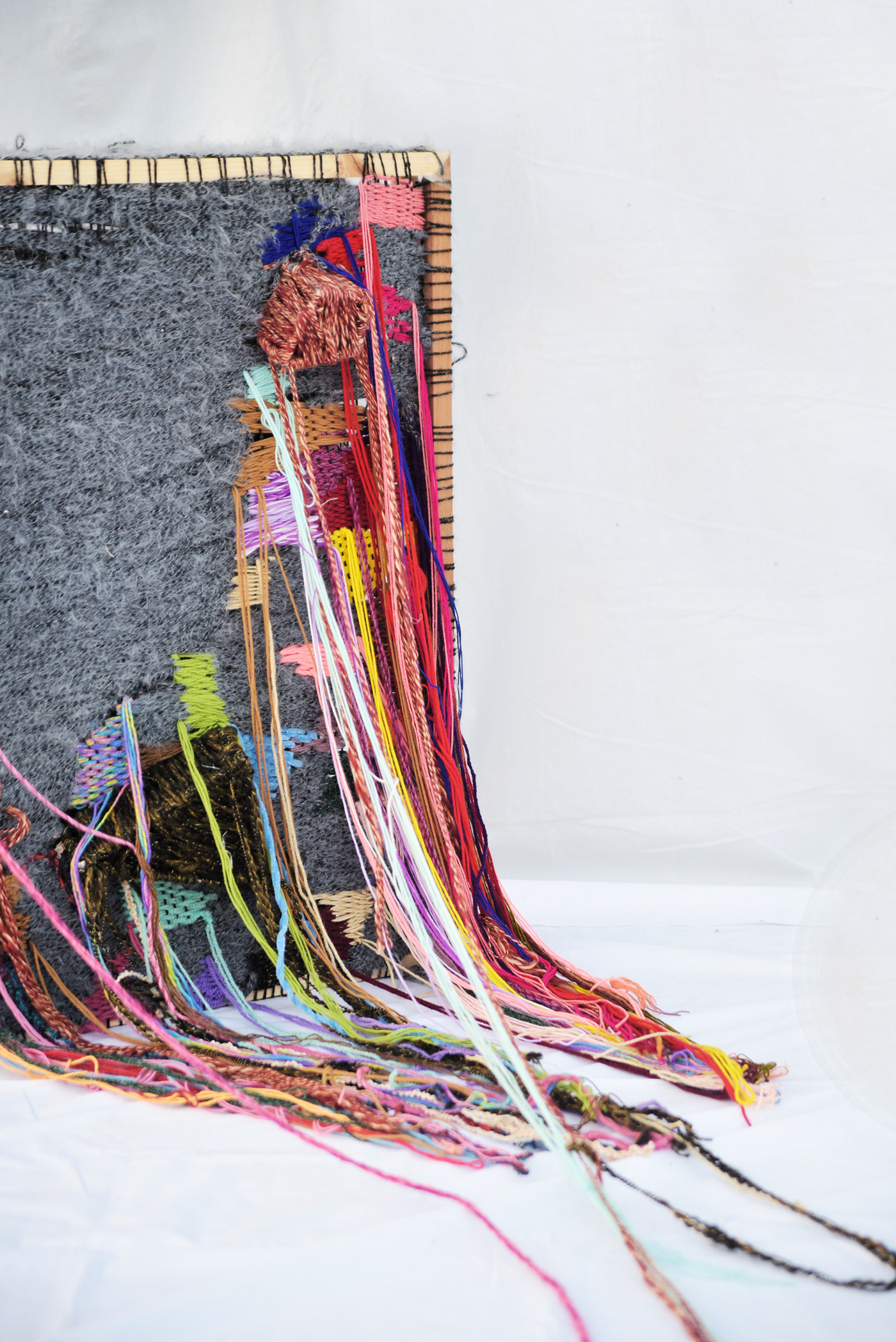design experimental fabric Fashion  handloom Handweaving Iqra University tapestry textile design  weaving