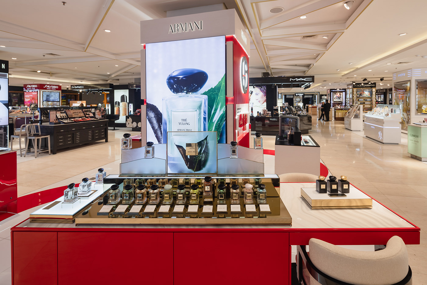 Retail design Visual Merchandising Giorgio Armani couture design interior design  luxury brand armani