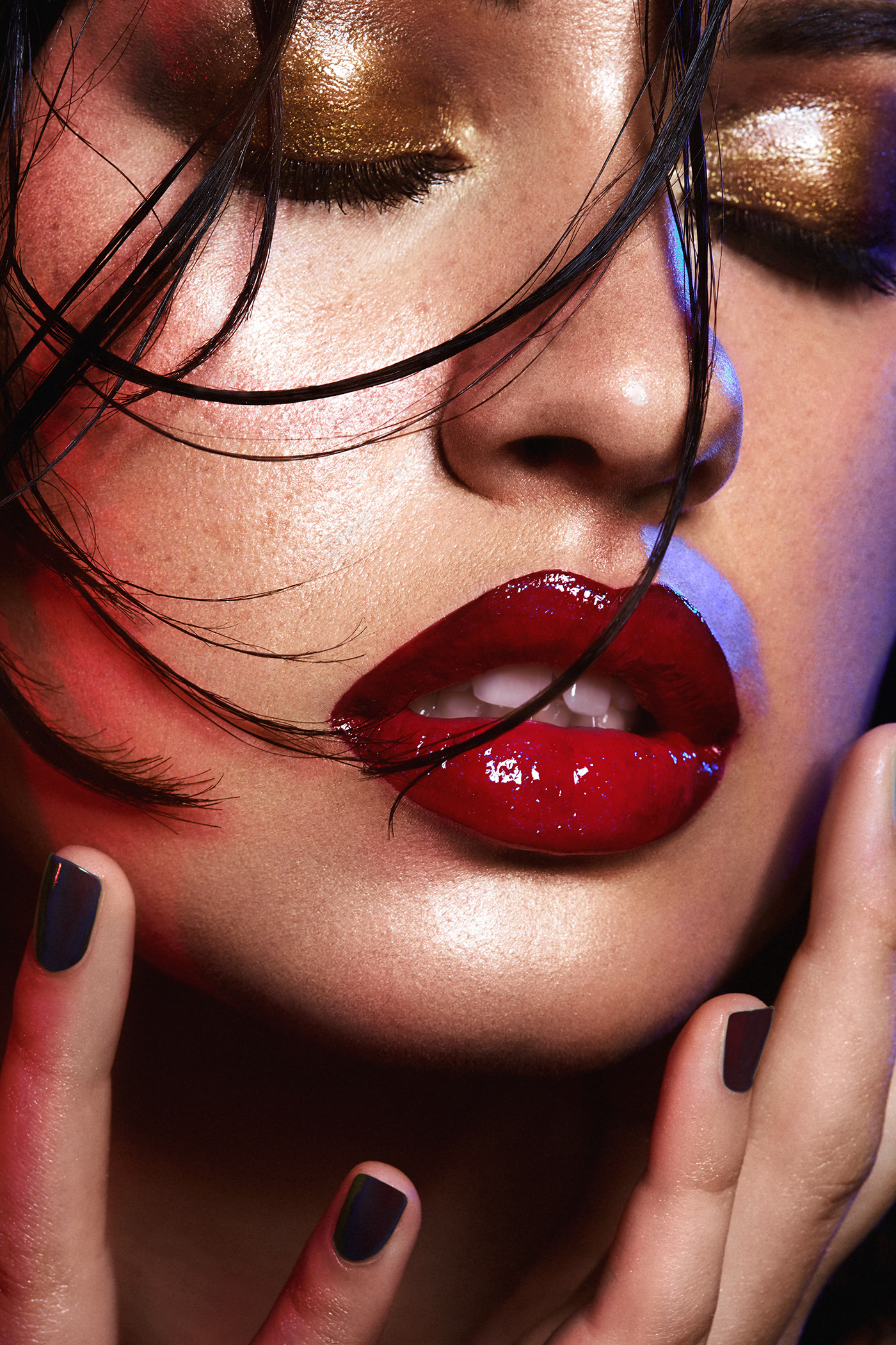 hufmagazine lips beauty magenta red eyes gold skin Hairs flare