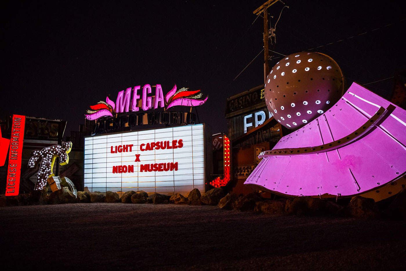 projection mapping Signage neon Creative residency