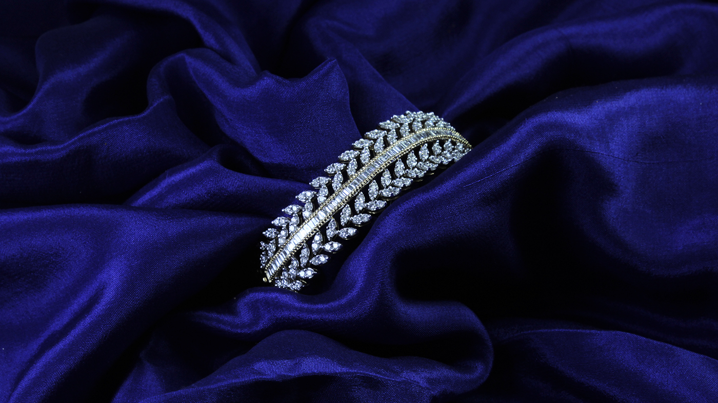 jewelry product diamond  shine shimmer blue