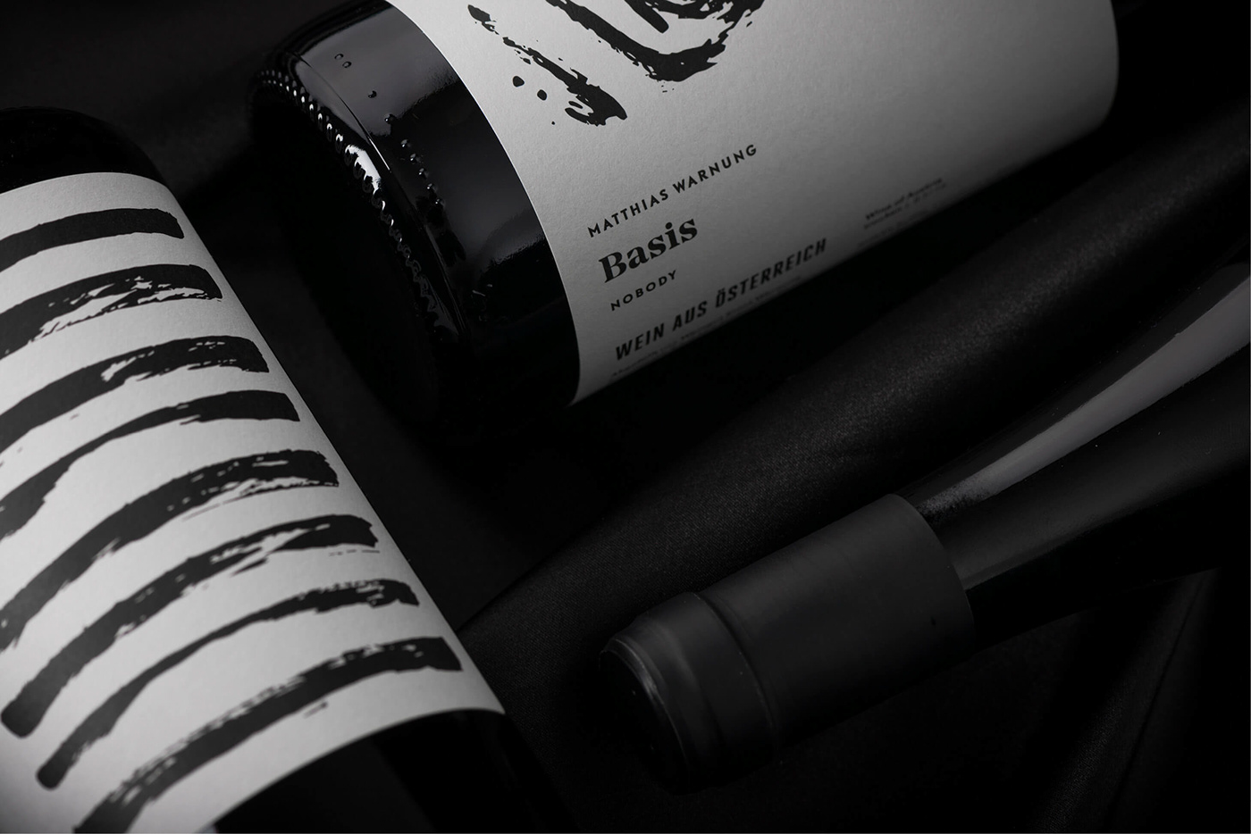 graphic Packaging black handmade ILLUSTRATION  bottle wine