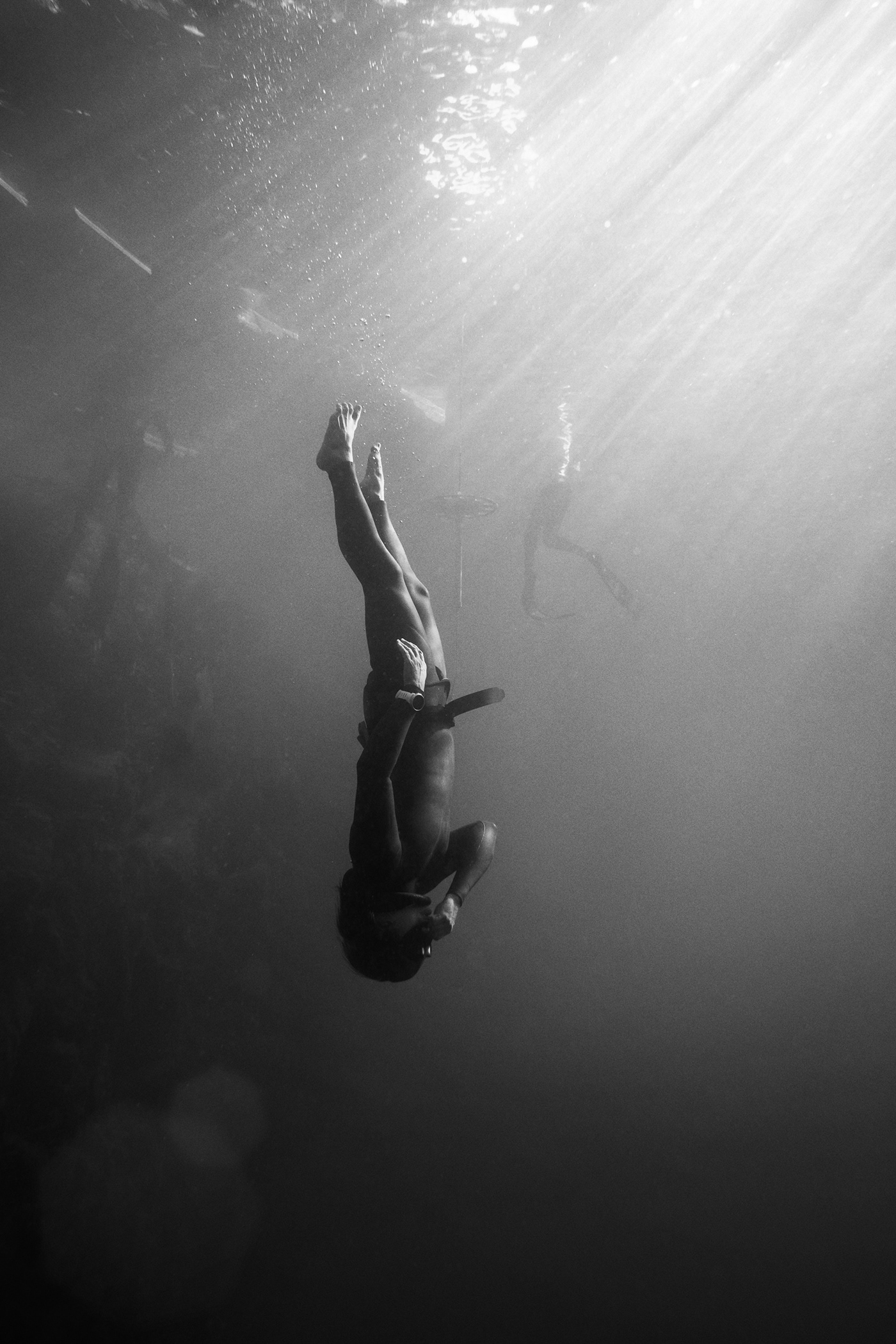 freediving abys black and white underwater Nature depth apnea Breath hold
