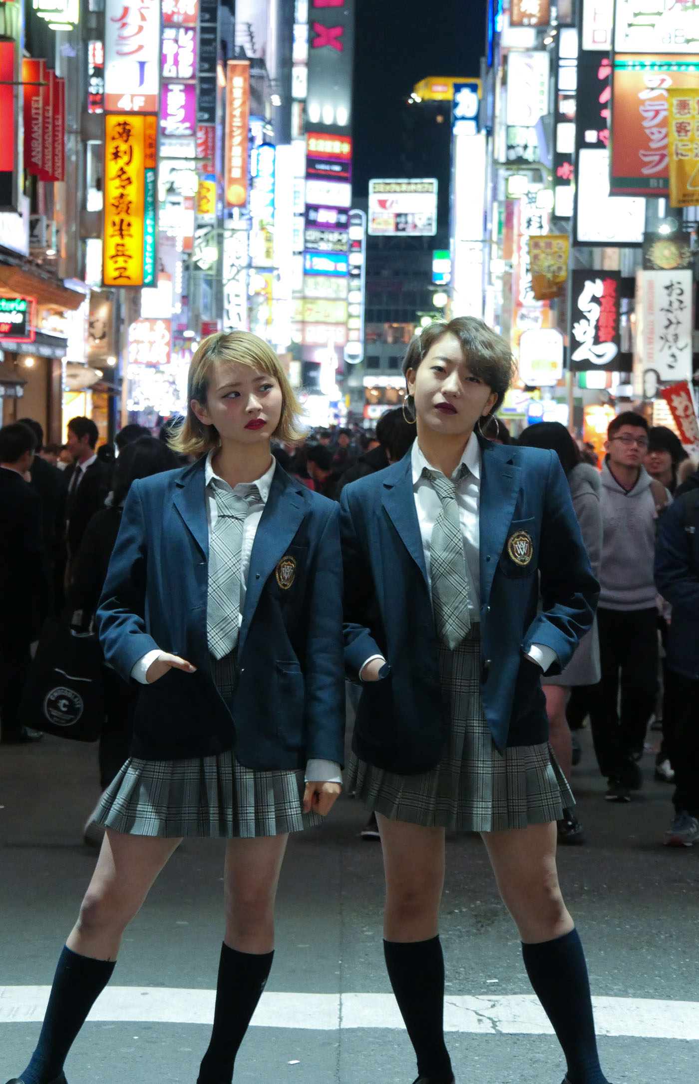 photo photograph Street girls Coodinate kobinai Shinjuku kabukicho graduation ceremony