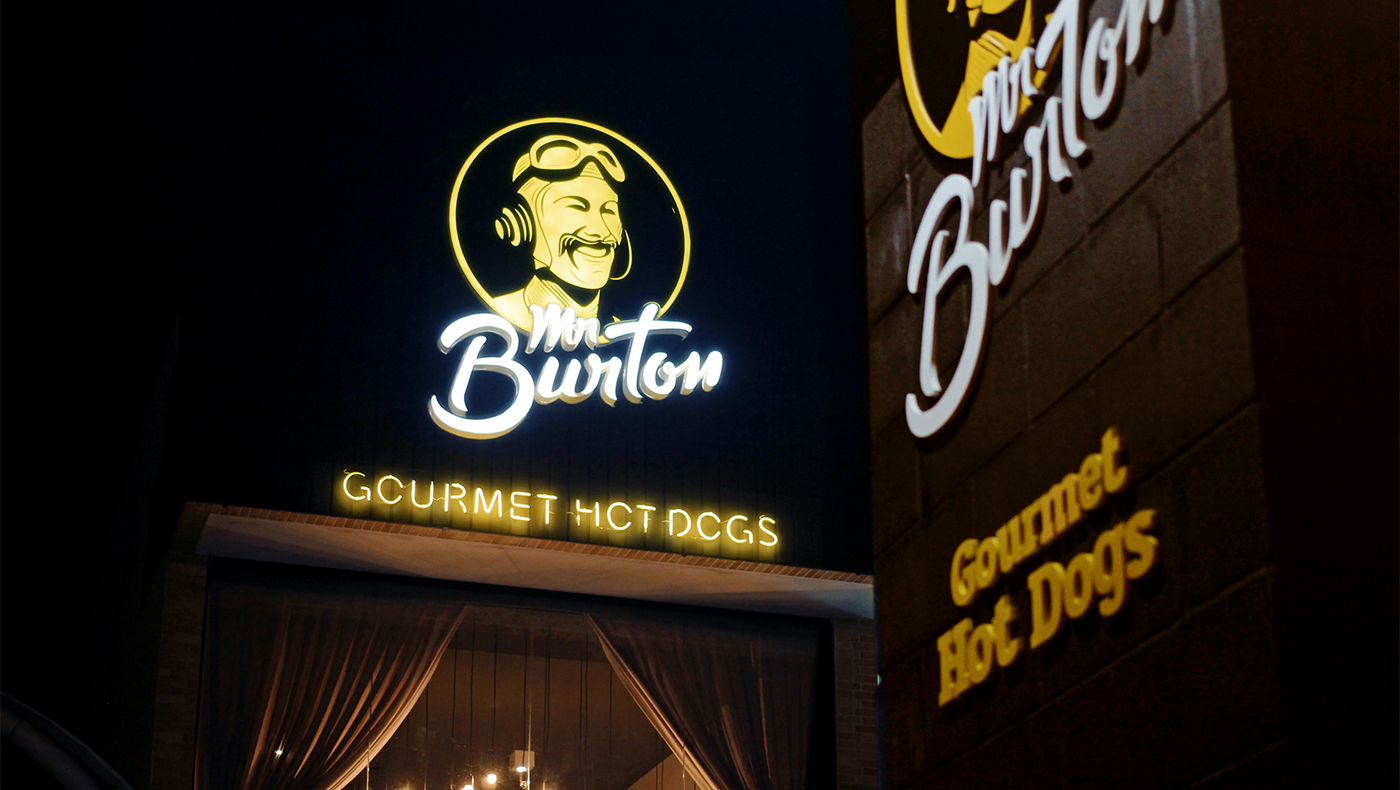 hot dog mr burton Fast food gourmet Travel trip explore vintage Retro
