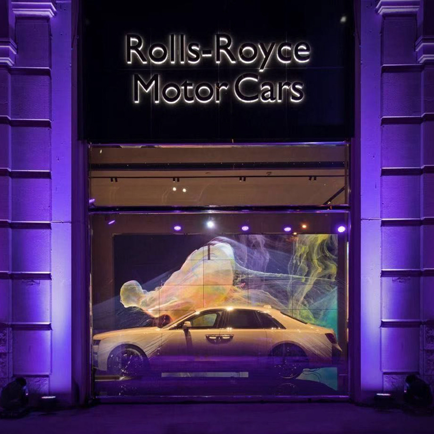 rollsroyce 3danimation 3dmapping houdini showroom Livevisuals videomapping projectionmapping storedesign visualinstallation