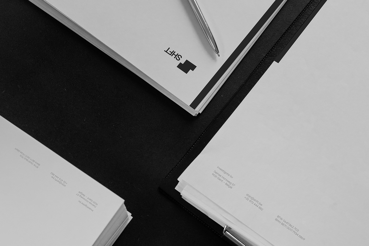 Stationary mockup in black and white for SHFT.