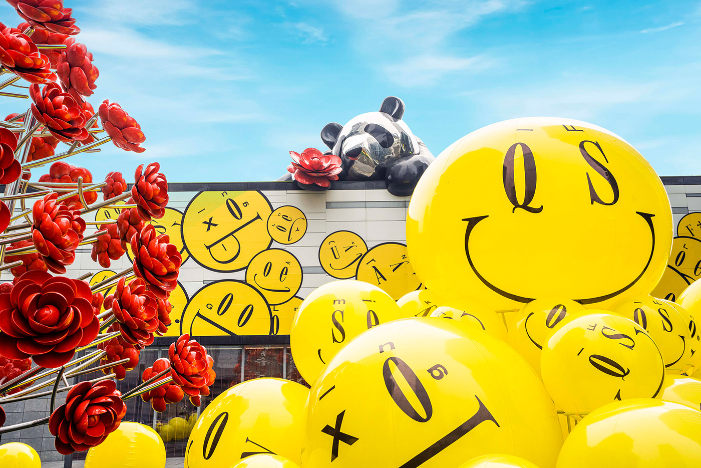 emogram Emoji ILLUSTRATION InstallationArt smile typography Logotype popart ball installation yellow intsallation