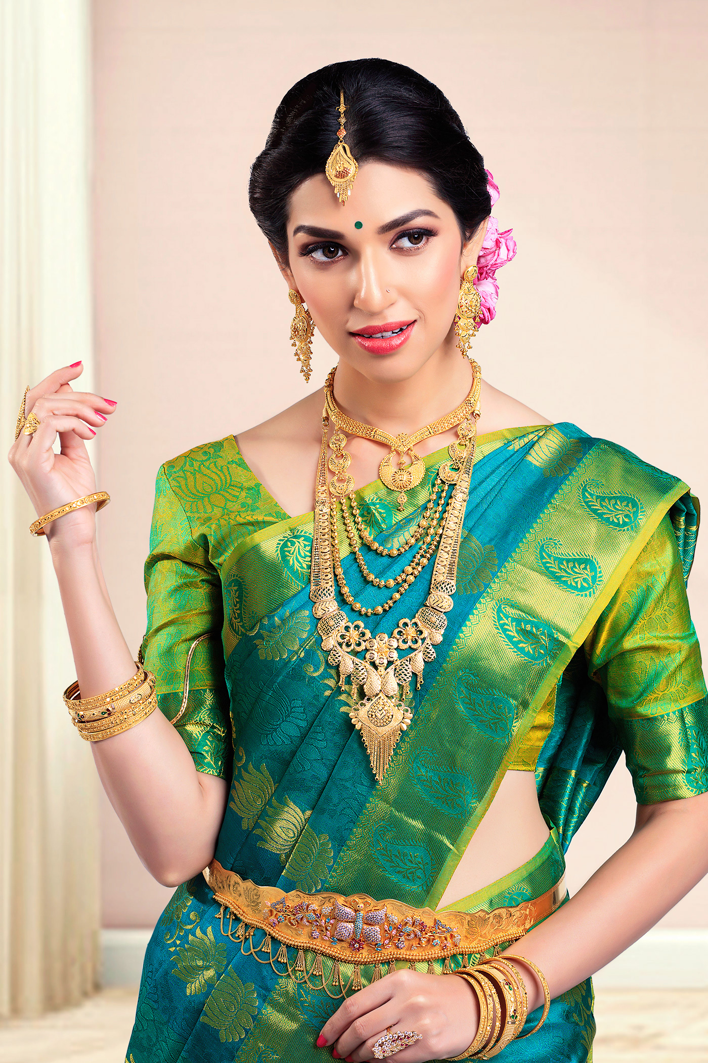 gold Jewellery Advertising  campaign loganathanphotography SilkSarees indianstyle indiantradition Fashion  beauty