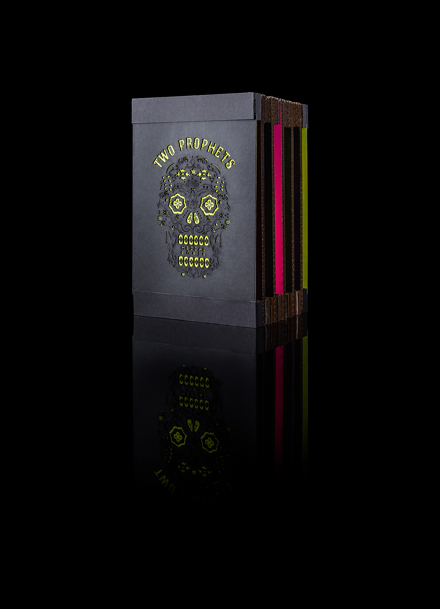 dia de los muertos day of the dead Mexican mezcal Spirits hybrid thedieline Moonshine adaa_2015 adaa_school academy_of_art_university adaa_country united_states adaa_packaging