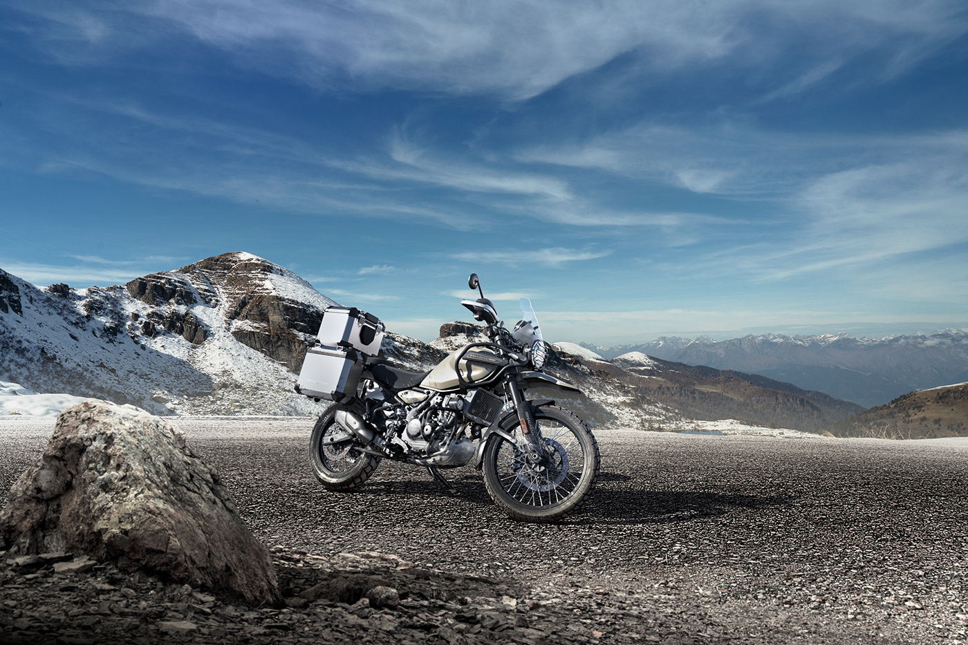 3D CGI 3ds max Render automotive   Digital Art  royal enfield Photography  retouch vray