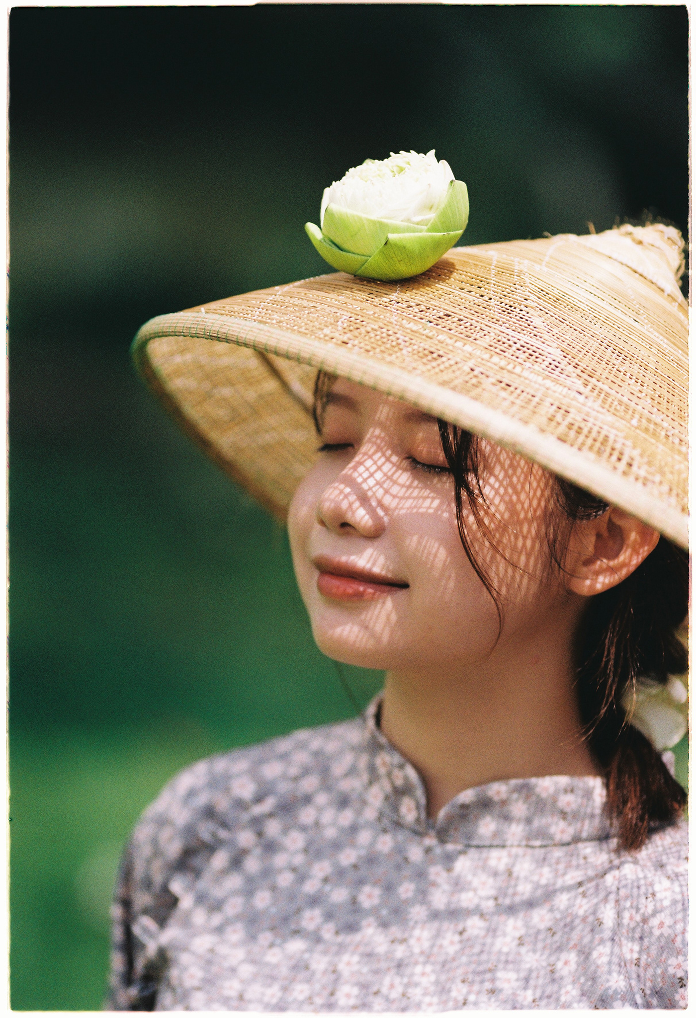 vietnam film photography photoshoot photographer Photography  woman Aodai