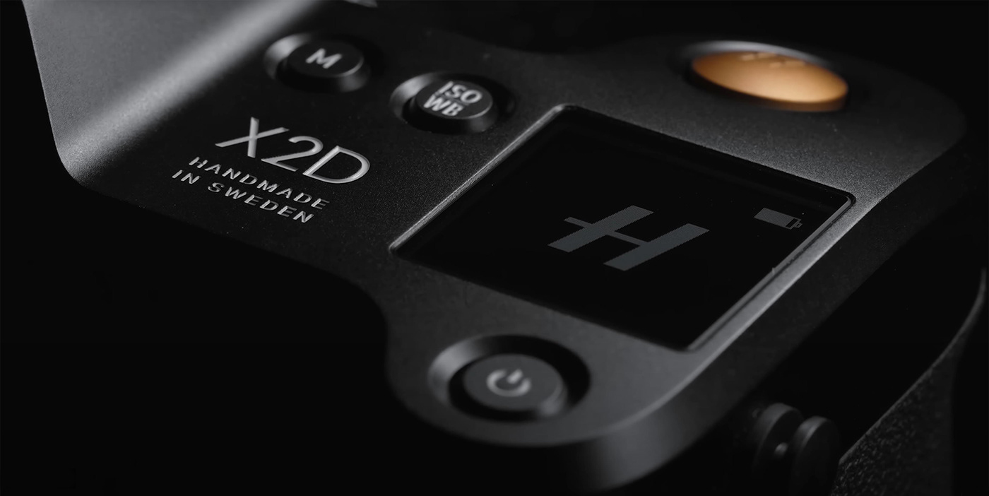 camera design agency designer Hasselblad hasselbladx2d industrial design  industrial designer x2d