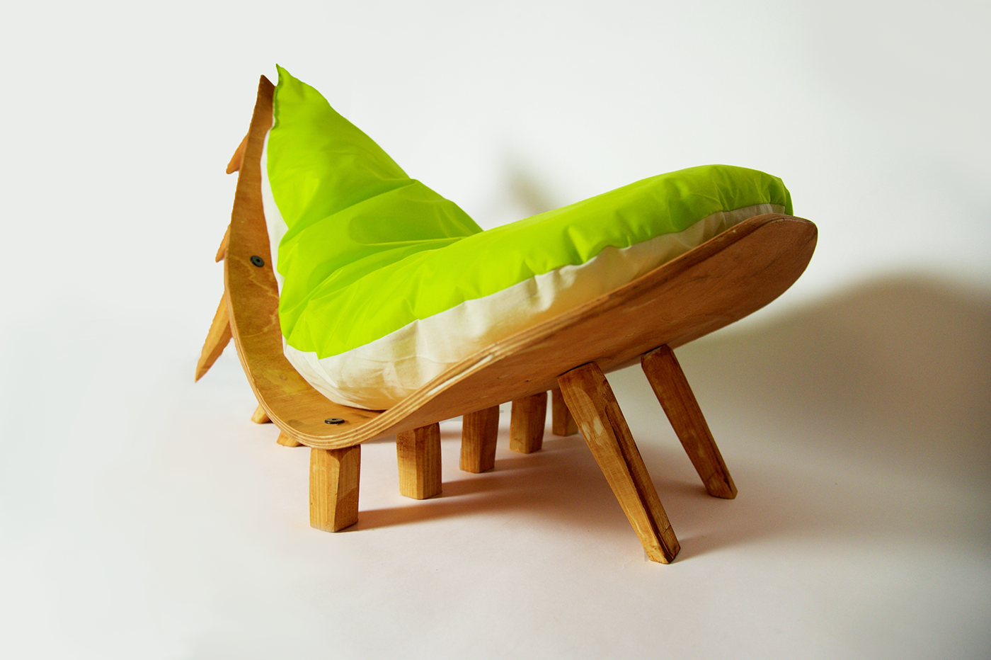 biology biophilic chair furniture cushion chestnut Nature industrial design  furniture design  product design 