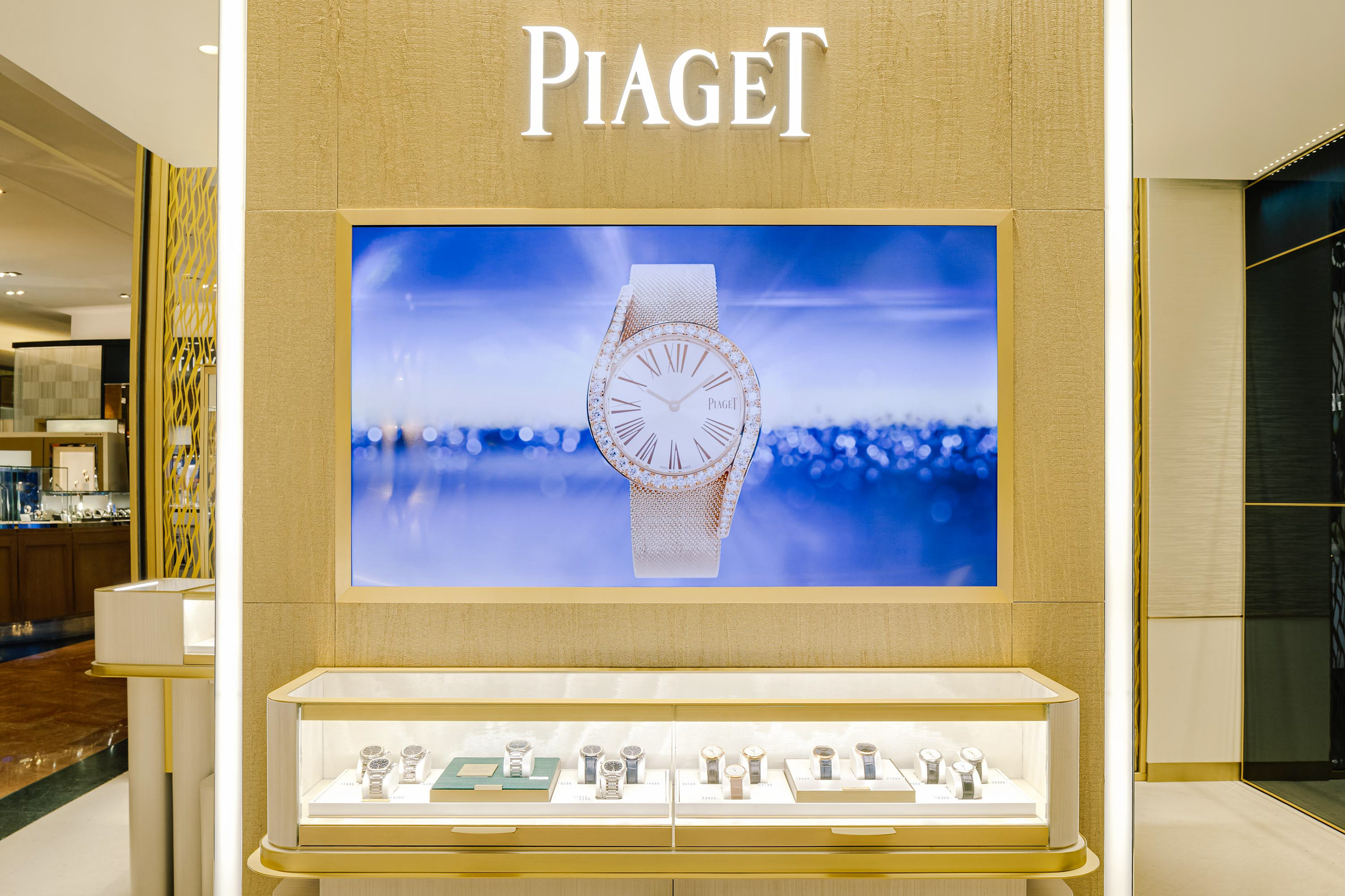Piaget / Galeries Lafayette corner on Behance