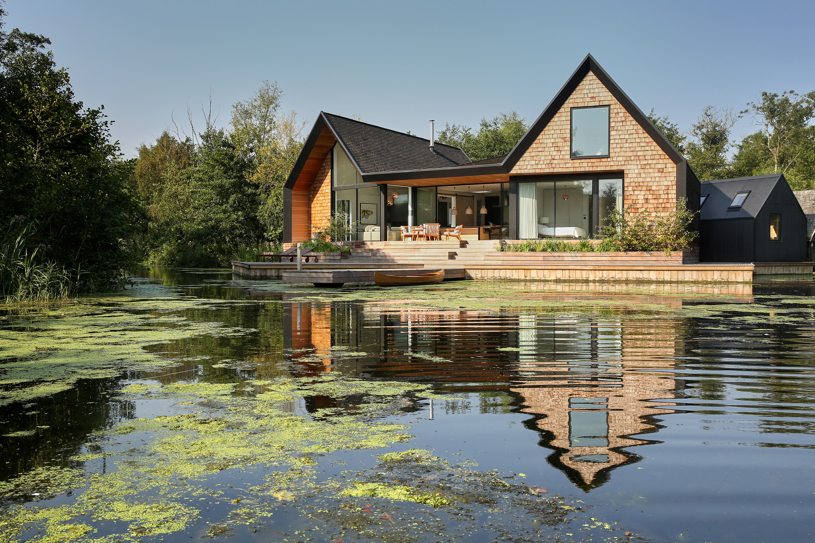 Красивые дома на воде. Онтарио Канада коттеджи у озера. Дом у озера (США, 2006). Дом у озера Солнечногорский район. «Дом у озера Ванзее» (1925.