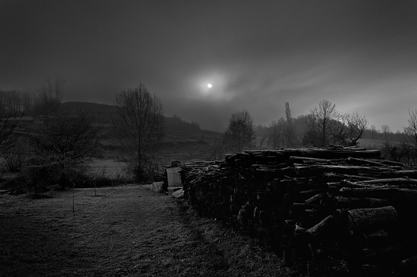 reportage country Italy misterious mistery viverone dark town