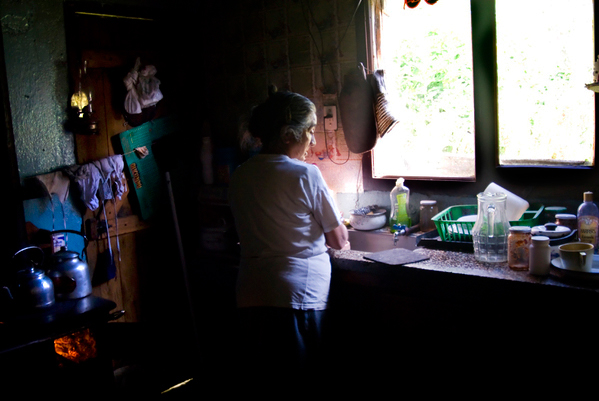 argentina patagonia mapuche family house portrait children farm Travel woman