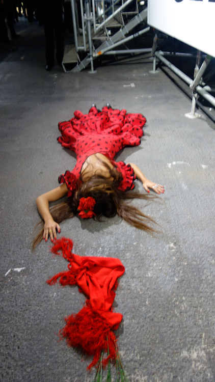 abc art berlin camela caneque ass red red dress dead