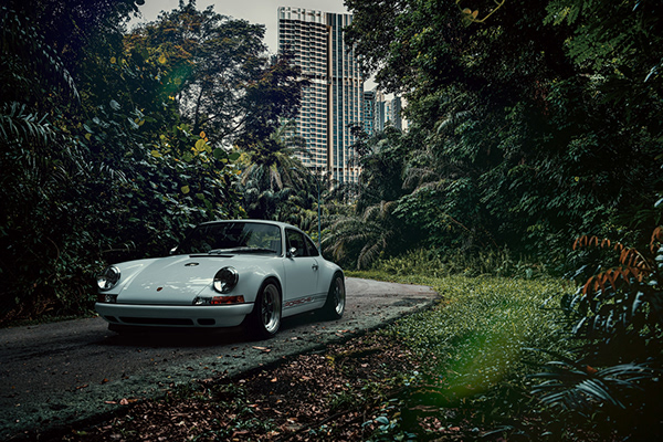 Porsche Singer 964 out and about in Singapore. CGI.