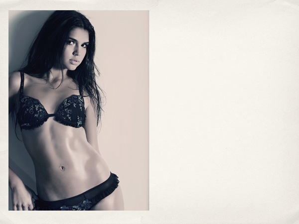 Carnival editorial sexy Hot girl lingerie Brian Haisder larissa Scmhidt model photo black Couch dark
