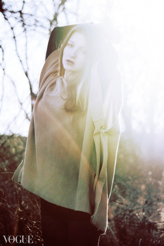 girl polish light Sun rays meadow colours photoshoot model photographer brzesko
