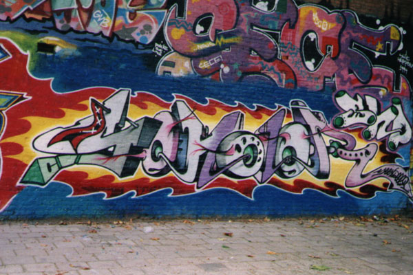 Graffiti Zender Sender Sander Pappot piece Singel Studio newyork TBH