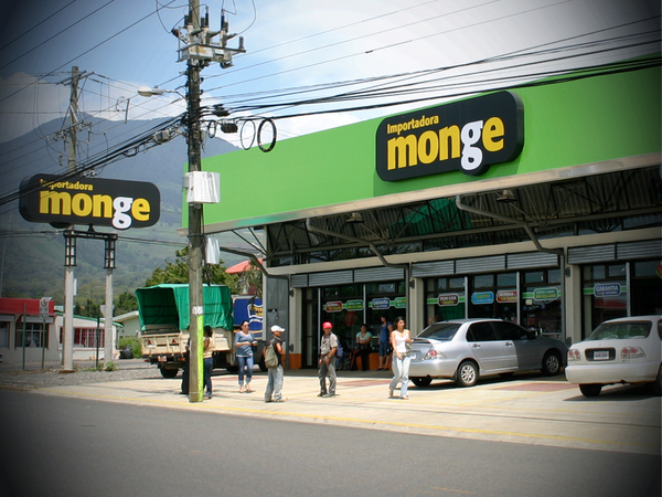 importadora monge Costa Rica andrey alvarado jotabequ house Retail tiendas monge electrodomesticos crédito