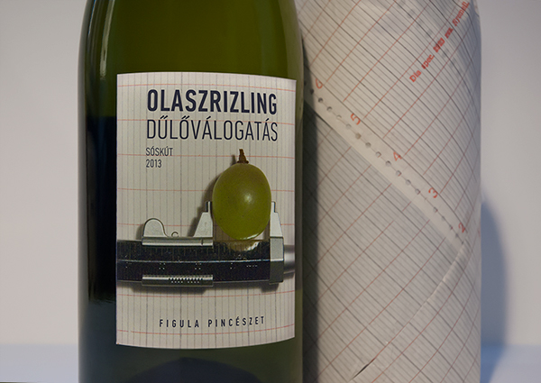 wine Label design photo