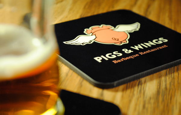 restaurant Restaurant Branding menu barbeque barbecue BBQ Pigs and Wings rustic wood minimalistic pig wings pink