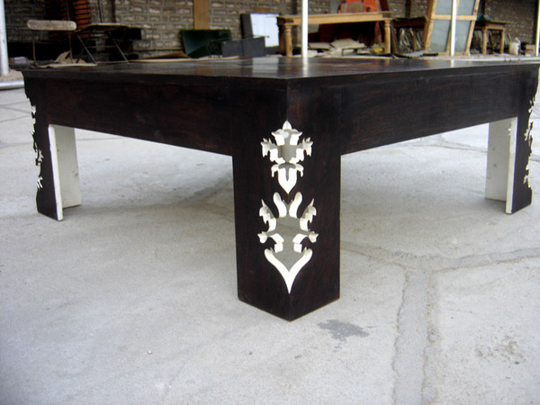 coffee table motif