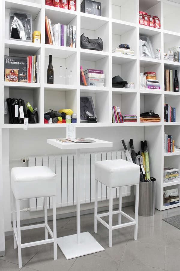 minimal design  interior design  Furniture Design  shop design