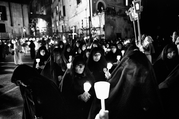 Easter Christian procession Italy orte ritual traditions