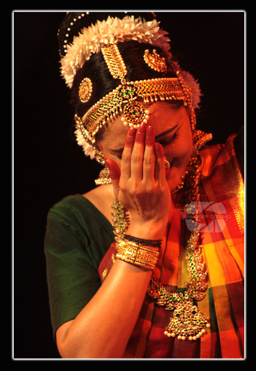 DANCE   art tradition Nangiyar Koothu Nangyar Koothu kerala  India Kalamandalam Sangeetha dancer