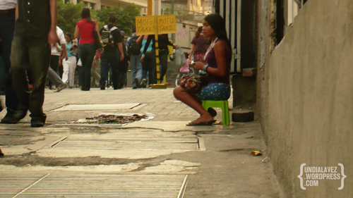 caracas venezuela people Gente Trabajando working Work  trabajo ELSANCHEZ Undialavez Fotografia street photo Street Photo Venezuela Trabaja trabajar Sabana Grande