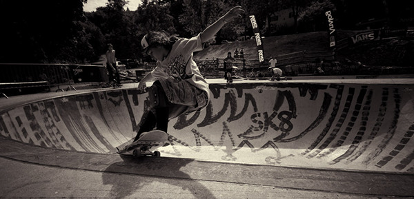 annecy Vans concrete weekend skateboard