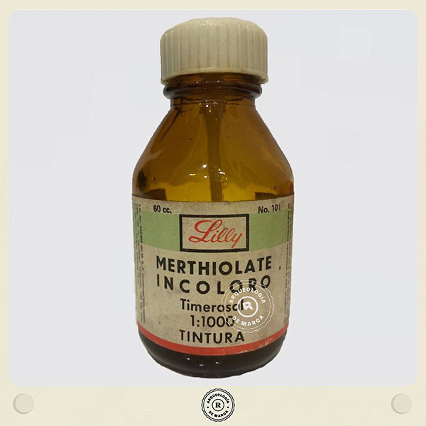 Botella de Merthiolate Lilly.
