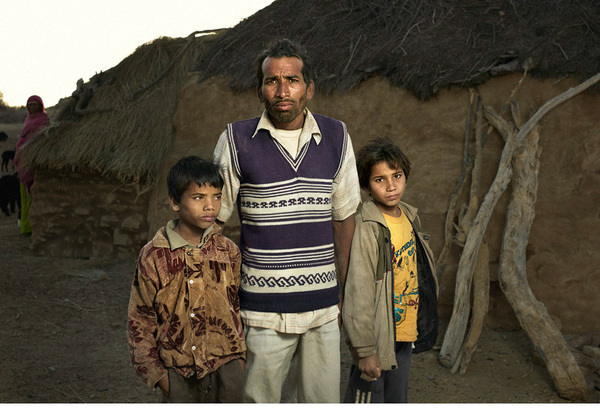 portraits desert India remote Leica children village